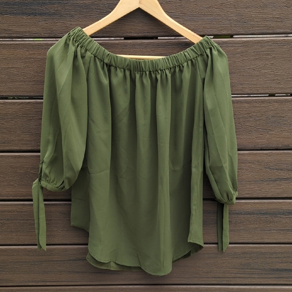 Olive Green Off-Shoulder Women's stretcg Loose Fit Top - Small NWT - Picture 2 of 6